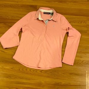 Vineyard vine sweater